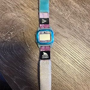 Freestyle shark watch